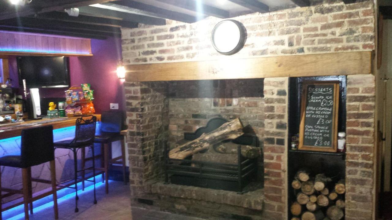 צ'אפל סנט לאונרדס The Cabin Saracens Head מראה חיצוני תמונה