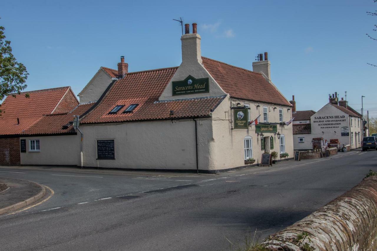צ'אפל סנט לאונרדס The Cabin Saracens Head מראה חיצוני תמונה
